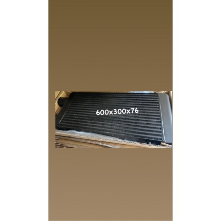 Intercooler échangeur sortie même côté en 600x300x76 universel